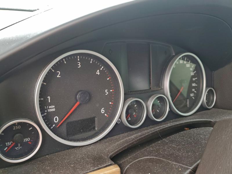 2010 Volkswagen Touareg VIN WVGFK7A93AD002177 COPART salvage auction — SIDE, In - Cert Of Title-Salvage Title, sold $250 on 2026-07-21 (photo 9)