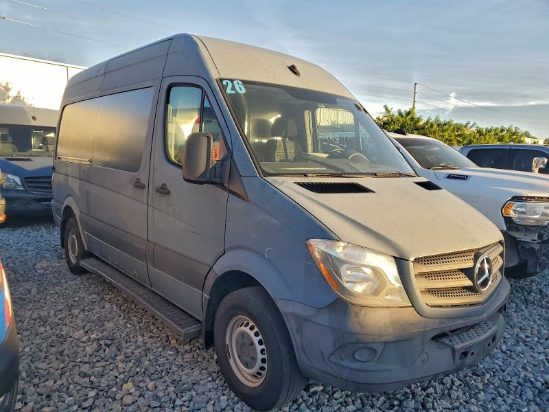 2018 Mercedes-benz Sprinter VIN WD3PE7CD9JP625815 COPART salvage auction — REAR END, Fl - Certificate Of Title, sold $8,900 on 2026-07-22 (photo 4)