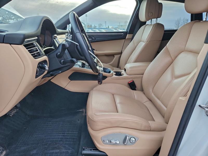 2022 Porsche Macan VIN WP1AA2A50NLB11062 COPART salvage auction — SIDE, Salvage Title, sold $38,000 on 2026-07-14 (photo 7)