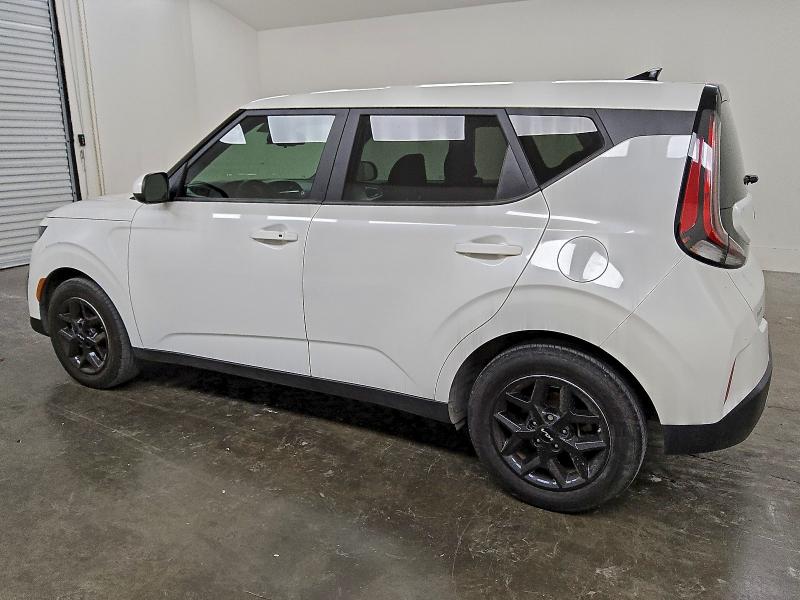 2023 Kia Soul VIN KNDJ23AU5P7885430 COPART salvage auction — MINOR DENT/SCRATCHES, In - Certificate Of Title, sold $11,800 on 2026-07-16 (photo 2)