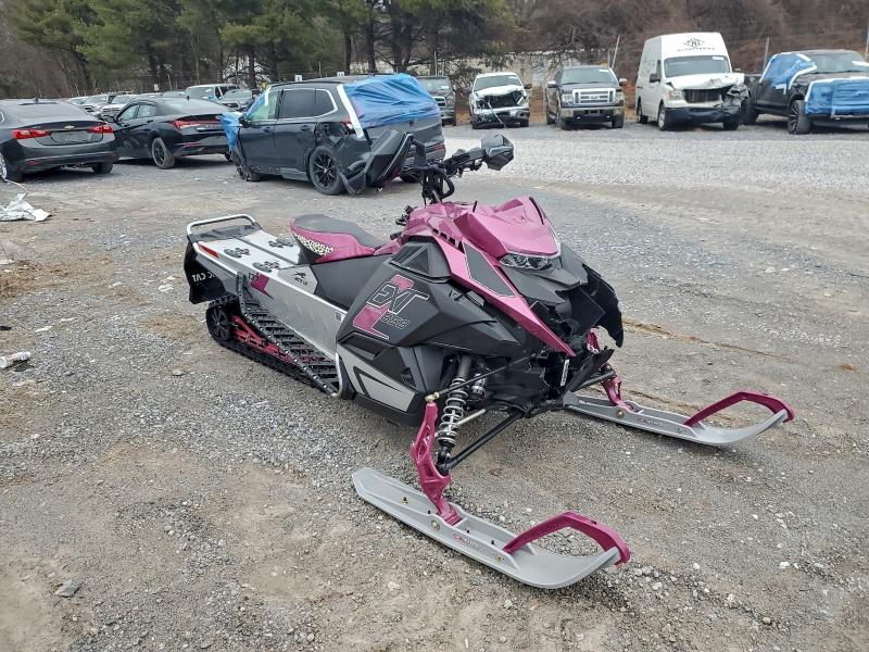 2026 Arct Zr858 137 ext eps VIN 4UF1S2JH2TT102667 COPART salvage auction — FRONT END, PA - CERT OF TTL-SLVG SNOWMOBILE, sold $1,450 on 2026-07-06 (photo 1)