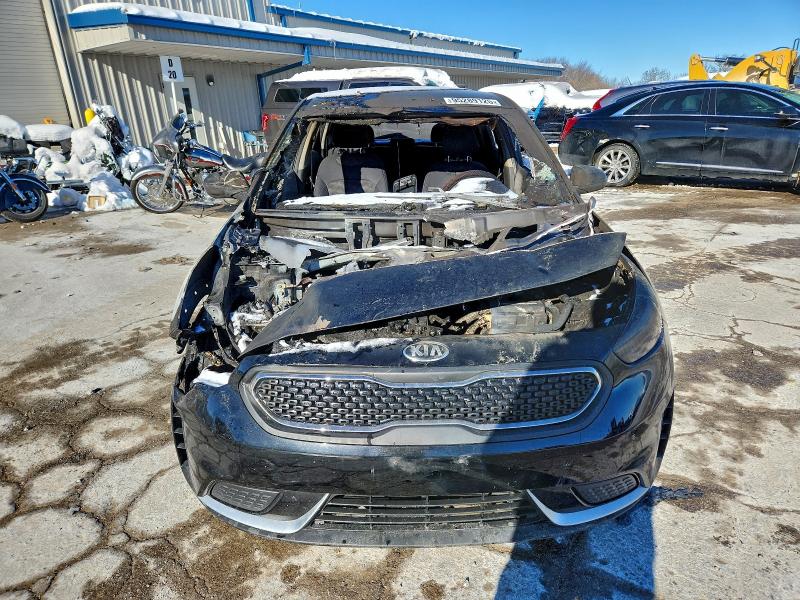 2017 Kia Niro VIN KNDCB3LC2H5049407 COPART salvage auction — BURN, WI - JUNKED VEHICLE BILL OF SALE, sold $300 on 2026-07-13 (photo 5)