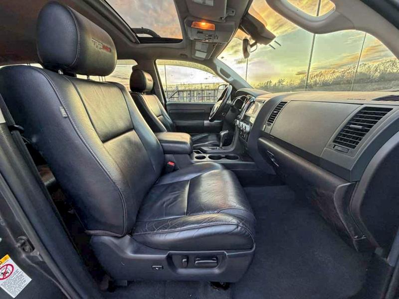 2021 Toyota Sequoia VIN 5TDEY5B10MS182254 COPART salvage auction — Normal Wear, MA - CERTIFICATE OF TITLE (P), sold $25,250 on 2026-01-09 (photo 5)
