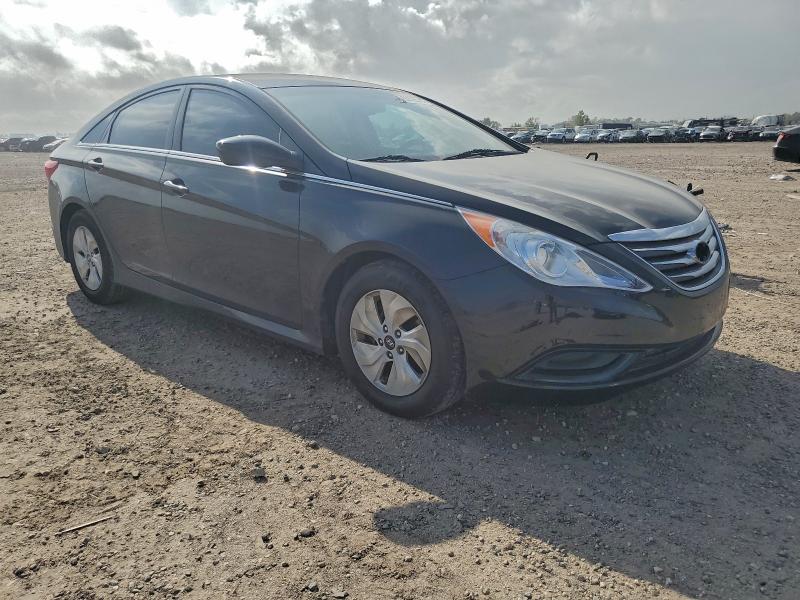2014 Hyundai Sonata VIN 5NPEB4AC8EH812687 COPART salvage auction — SIDE, Tx - Salvage Vehicle Title, sold $1,450 on 2026-07-02 (photo 4)