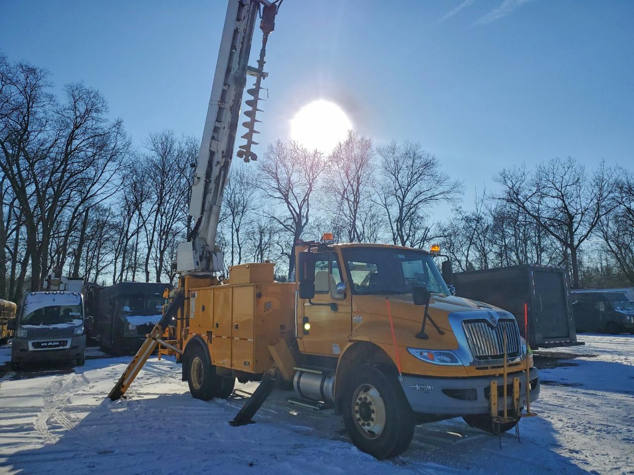 2012 International 4000-Series VIN 1HTMKAAR1CH621979 — COPART salvage auction photo