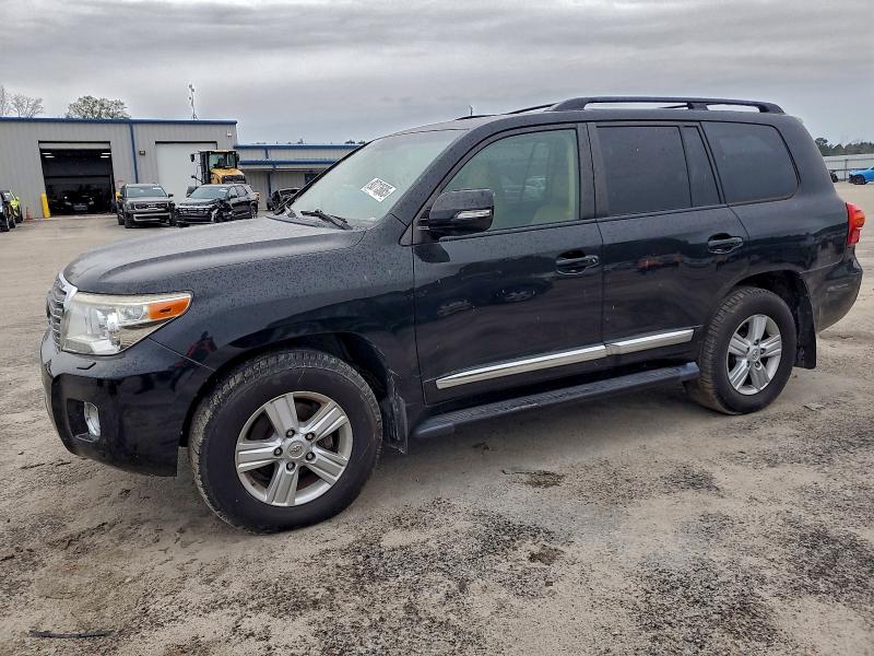 2014 Toyota Land cruiser VIN JTMHY7AJ2E4027065 — COPART salvage auction photo