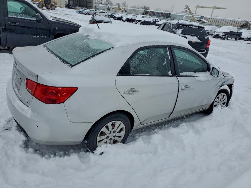 2010 Kia Forte VIN KNAFU4A27A5235647 COPART salvage auction — FRONT END, KS - CERT OF TITLE-SALVAGE, sold $475 on 2026-07-14 (photo 3)