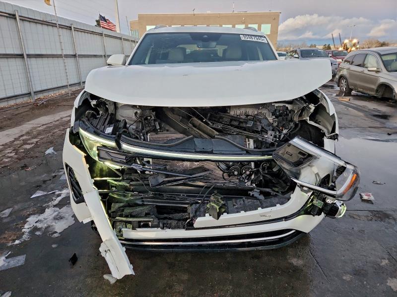 2024 Volkswagen Atlas cross sport VIN 1V2AE2CA5RC262127 COPART salvage auction — FRONT END, Co - Public - Salvage Title, sold $7,200 on 2026-08-03 (photo 5)