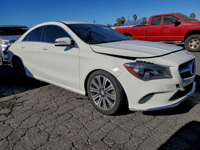 2017 Mercedes-benz Cla-class VIN WDDSJ4EBXHN489471 COPART salvage auction — MINOR DENT/SCRATCHES, Ca - Dis/Dlr/Exp Only Clean Title, sold $3,975 on 2026-07-29 (photo 4)