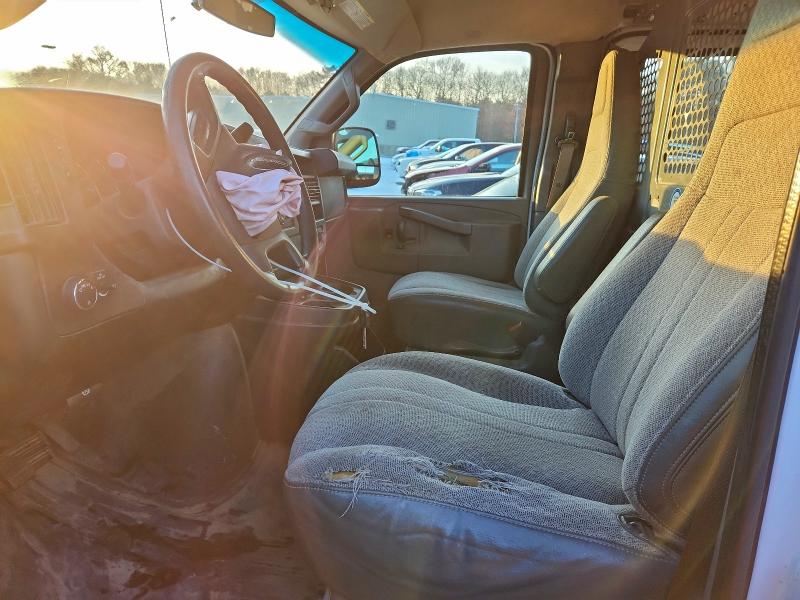 2017 Gmc Savana VIN 1GTW7AFFXH1126122 COPART salvage auction — FRONT END, Ri - Salvage Certificate Of Title, sold $1,050 on 2026-07-09 (photo 7)
