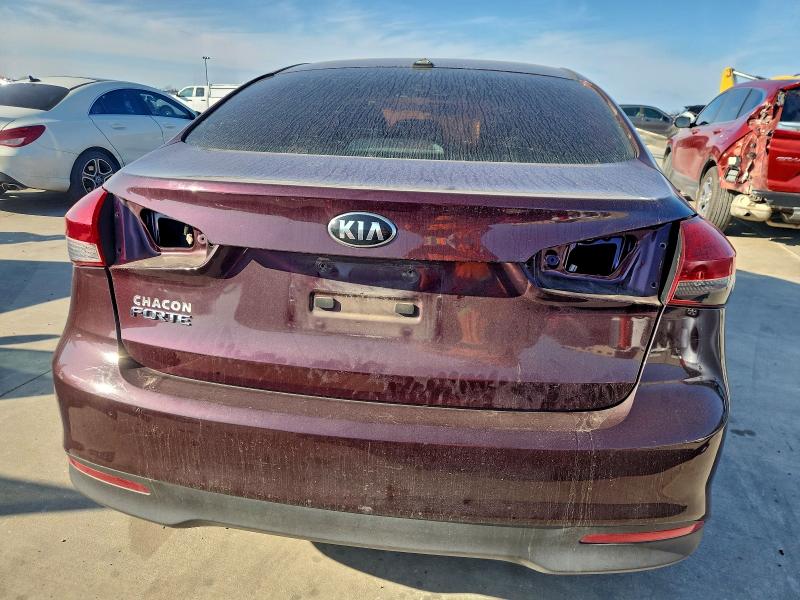 2018 Kia Forte VIN 3KPFK4A73JE236237 COPART salvage auction — FRONT END, Tx - Salvage Vehicle Title, sold $900 on 2026-07-02 (photo 6)