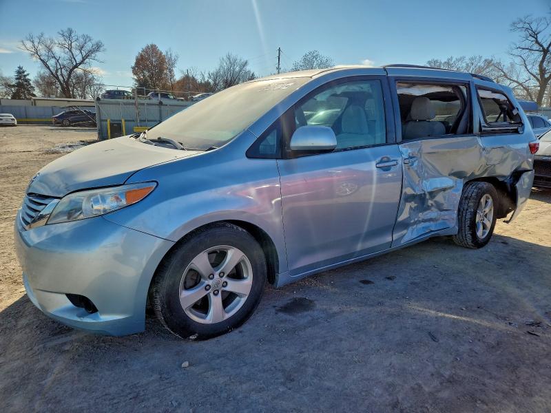 2017 Toyota Sienna VIN 5TDKZ3DCXHS851011 COPART salvage auction — SIDE, Id - Salvage Certificate Of Title, sold $3,100 on 2026-07-06 (photo 1)