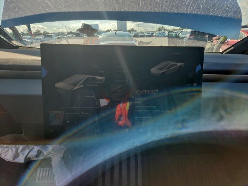 2024 Tesla Cybertruck VIN 7G2CEHEEXRA037888 COPART salvage auction — FRONT END, Other, sold $31,500 on 2026-09-15 (photo 9)
