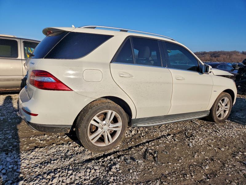 2012 Mercedes-benz Ml-class VIN 4JGDA5HB8CA026826 COPART salvage auction — FRONT END, Il - Salvage Certificate, sold $2,300 on 2026-07-20 (photo 3)