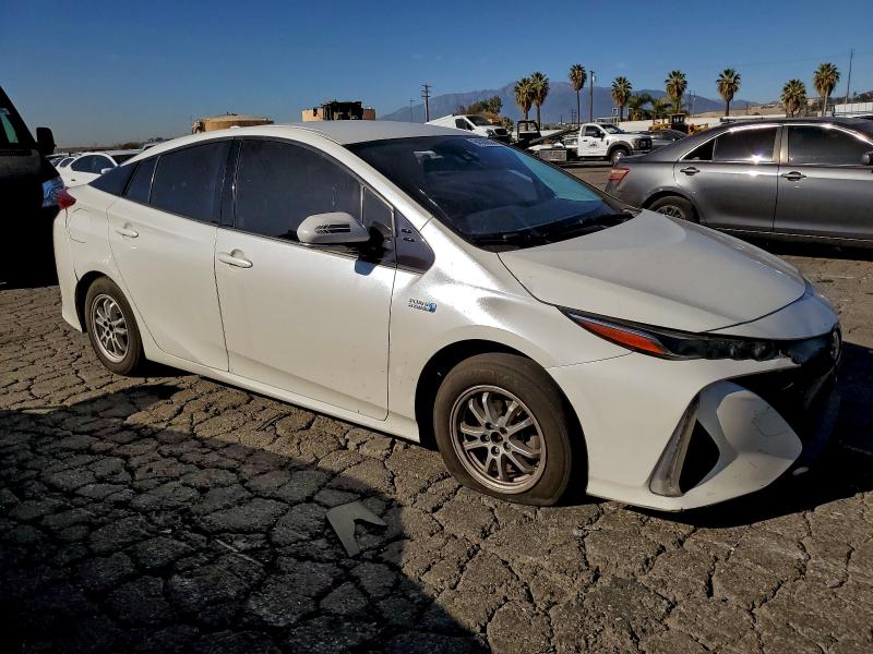 2018 Toyota Prius VIN JTDKARFP7J3103673 COPART salvage auction — FRONT END, Ca - Salvage Certificate, sold $1,100 on 2026-07-09 (photo 4)