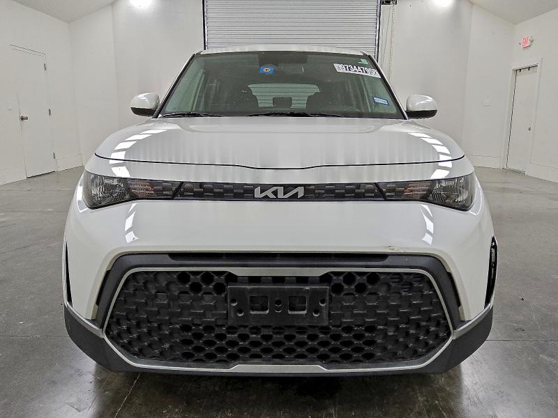 2023 Kia Soul VIN KNDJ23AU5P7885430 COPART salvage auction — MINOR DENT/SCRATCHES, In - Certificate Of Title, sold $11,800 on 2026-07-16 (photo 5)
