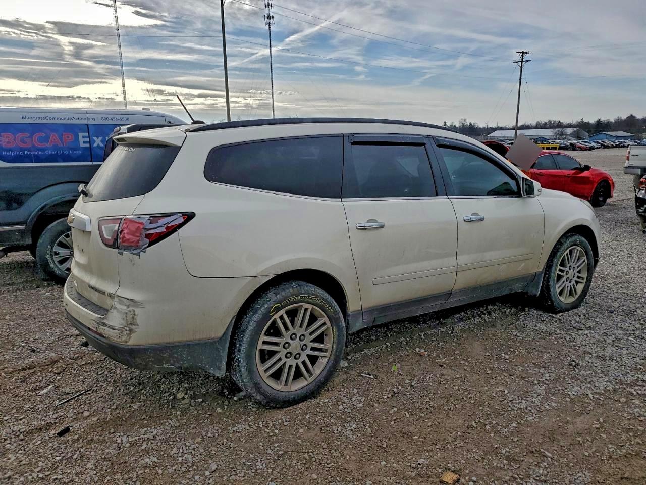 2015 Chevrolet Traverse VIN 1GNKVGKD9FJ177353 COPART salvage auction — Rear End, KY - CERT OF TITLE-SALVAGE, sold $625 on 2026-07-01 (photo 3)