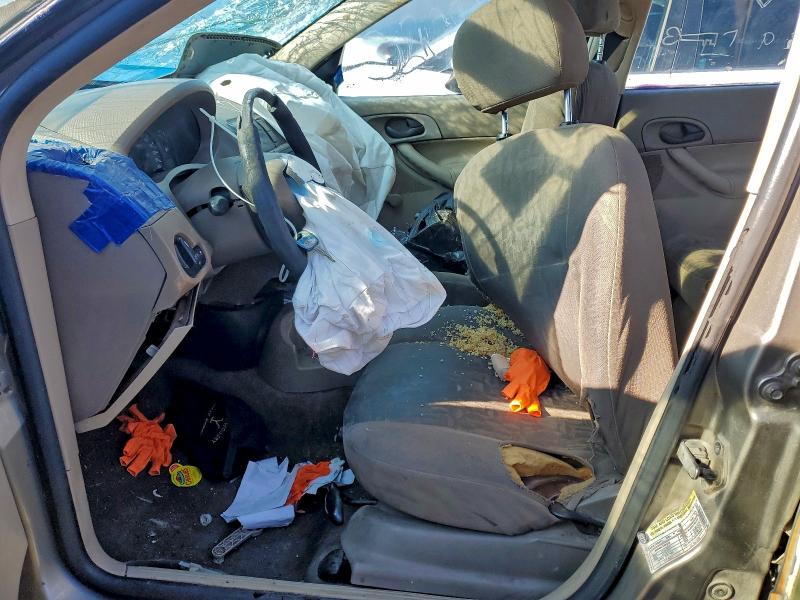2005 Ford Focus VIN 1FAFP34N05W261524 COPART salvage auction — FRONT END, NC - SALVAGE CERTIFICATE OF TITLE, sold $150 on 2026-07-02 (photo 7)