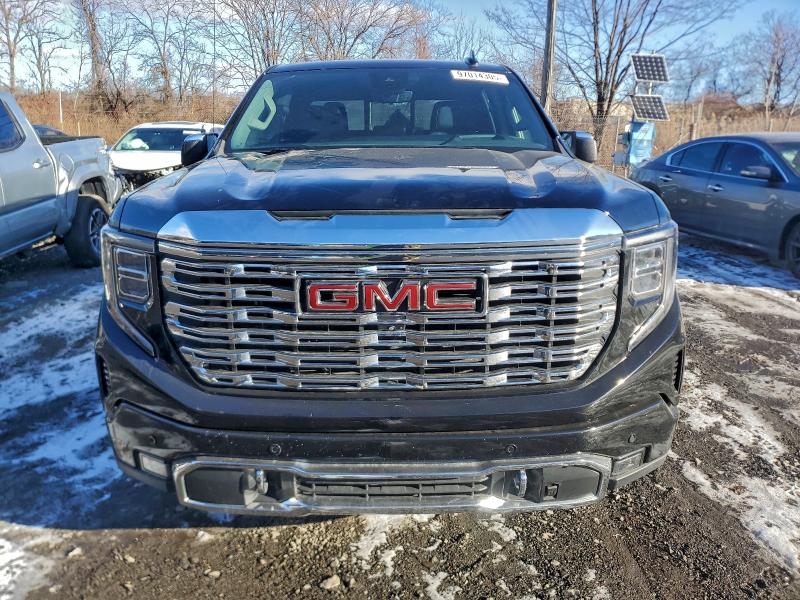 2023 Gmc SIERRA VIN 1GTUUGE84PZ334132 COPART salvage auction — WATER/FLOOD, Mi - Cert Of Title-Salvage Flood, sold $20,800 on 2026-07-09 (photo 5)