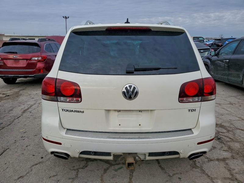 2010 Volkswagen Touareg VIN WVGFK7A93AD002177 COPART salvage auction — SIDE, In - Cert Of Title-Salvage Title, sold $250 on 2026-07-21 (photo 6)