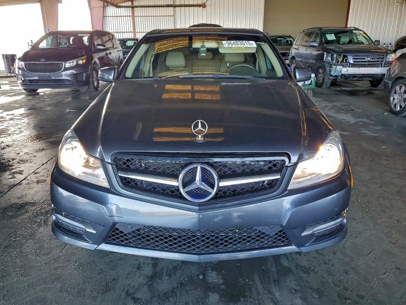 2014 Mercedes-benz C-klasse VIN WDDGF8AB6ER315373 COPART salvage auction — VANDALISM, Ca - Non-Repairable Vehicle Cert, sold $25 on 2026-07-09 (photo 5)