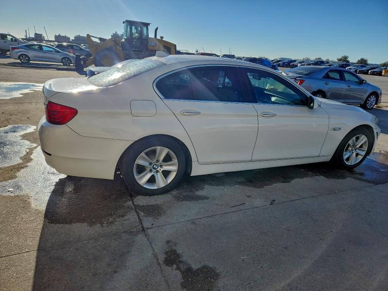2011 BMW 5er VIN WBAFR1C5XBC743521 COPART salvage auction — VANDALISM, LA - CERT OF TITLE-SALVAGE, sold $1,300 on 2026-07-29 (photo 3)