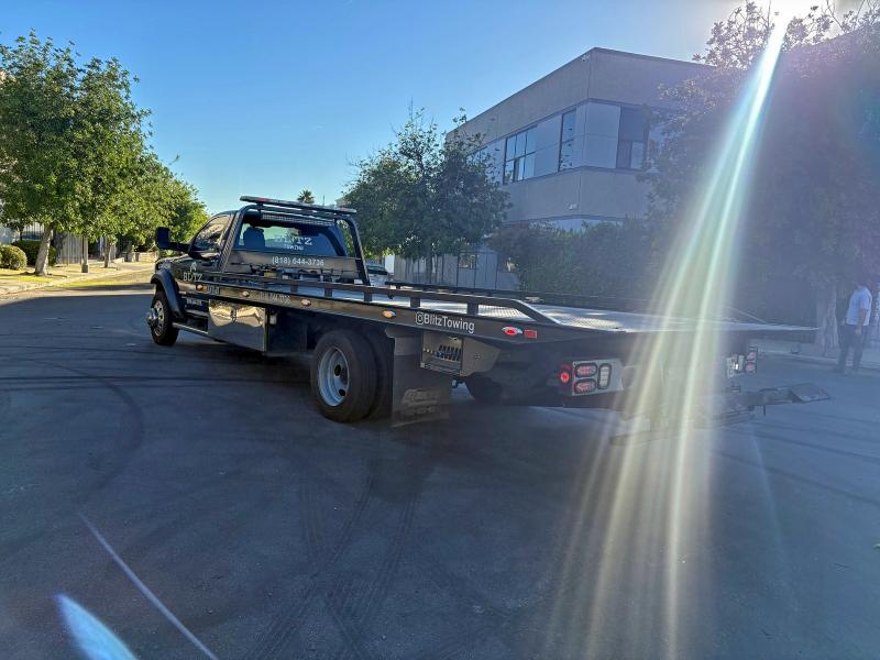 2020 Ram 5500 VIN 3C7WRMDL5LG238392 COPART salvage auction — Normal Wear, CA - CERT OF TITLE-SALVAGED (P), sold $58,700 on 2025-12-11 (photo 3)