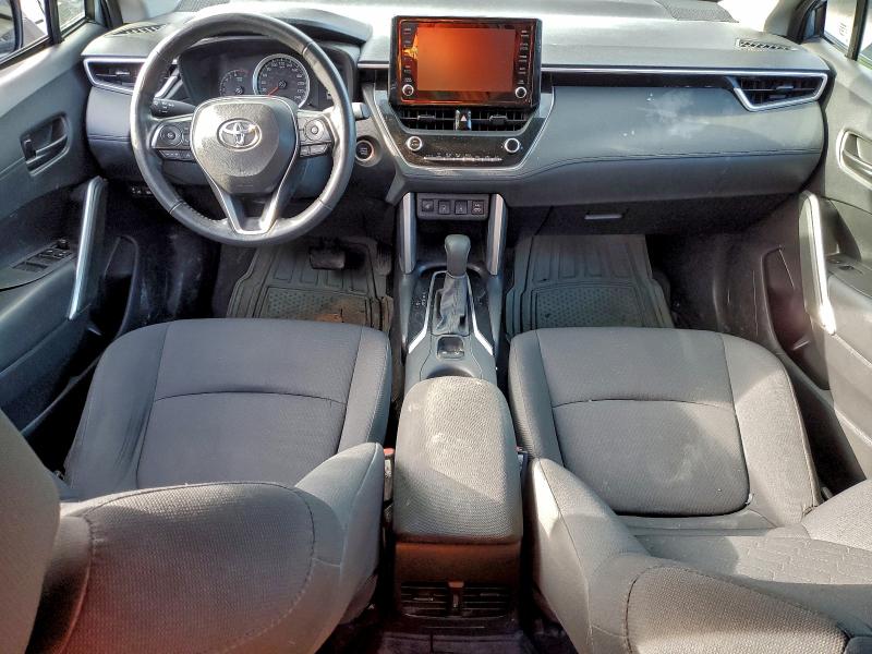 2022 Toyota Corolla cross VIN 7MUCAAAG1NV002930 COPART salvage auction — SIDE, On - Permit No Brand - Unfit, sold $2,500 on 2026-07-30 (photo 8)