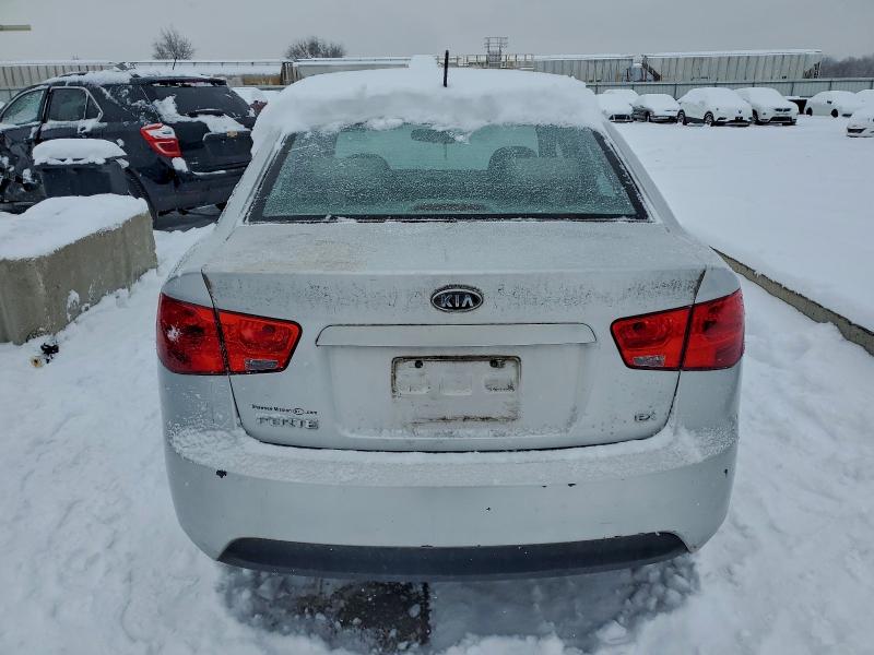 2010 Kia Forte VIN KNAFU4A27A5235647 COPART salvage auction — FRONT END, KS - CERT OF TITLE-SALVAGE, sold $475 on 2026-07-14 (photo 6)
