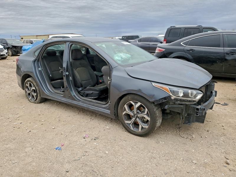2021 Kia Forte VIN 3KPF24AD8ME364757 COPART salvage auction — FRONT END, Tx - Salvage Vehicle Title, sold $1,300 on 2026-07-02 (photo 4)