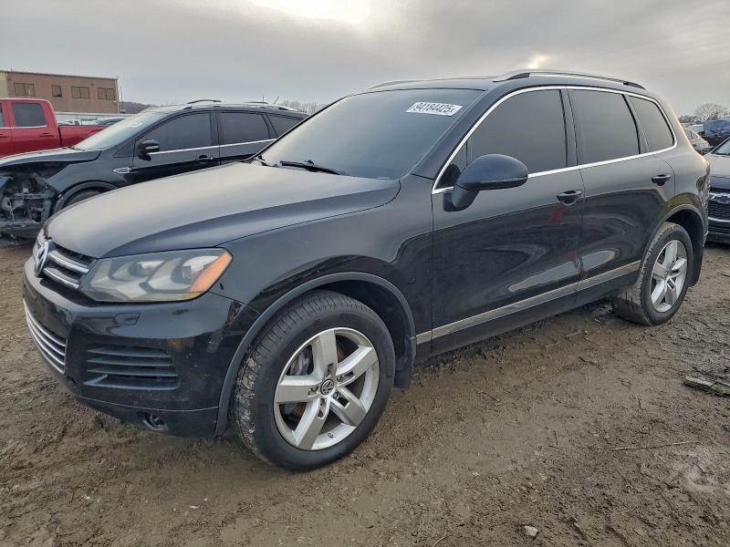 2014 Volkswagen Touareg VIN WVGEP9BP0ED000866 COPART salvage auction — REAR END, Ks - Cert Of Title-Salvage, sold $1,800 on 2026-07-16 (photo 1)