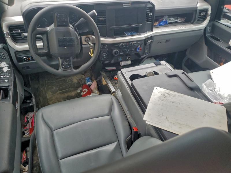 2025 Ford VIN 1FD8W3FN8SEC57575 COPART salvage auction — ROLLOVER, In - Cert Of Title-Salvage Title, sold $10,900 on 2026-07-15 (photo 8)