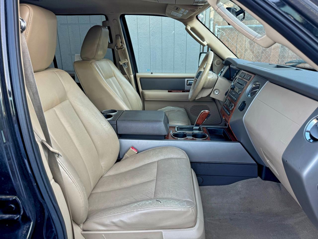 2010 Ford Expedition VIN 1FMJU1J58AEB58207 COPART salvage auction — Normal Wear, OR - CERTIFICATE OF TITLE (P), sold $12,500 on 2026-01-07 (photo 5)