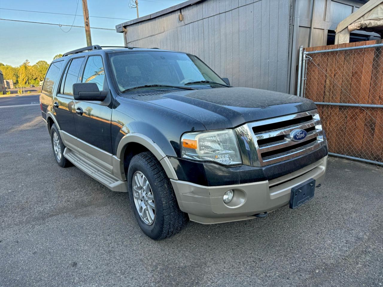 2010 Ford Expedition VIN 1FMJU1J58AEB58207 COPART salvage auction — Normal Wear, OR - CERTIFICATE OF TITLE (P), sold $12,500 on 2026-01-07 (photo 1)