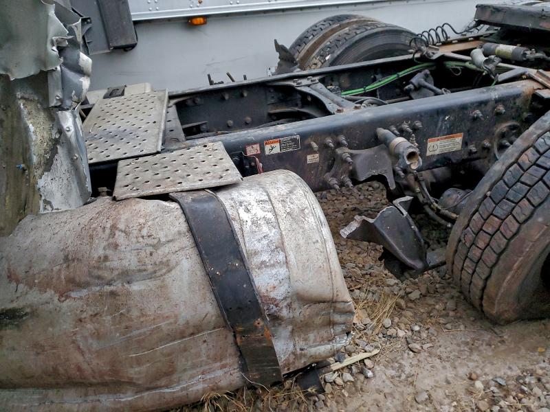 2021 Freightliner Cascadia 126 VIN 3AKJHHDV8MSNA0406 COPART salvage auction — FRONT END, UT - SALVAGE CERTIFICATE, sold $4,350 on 2026-07-19 (photo 9)