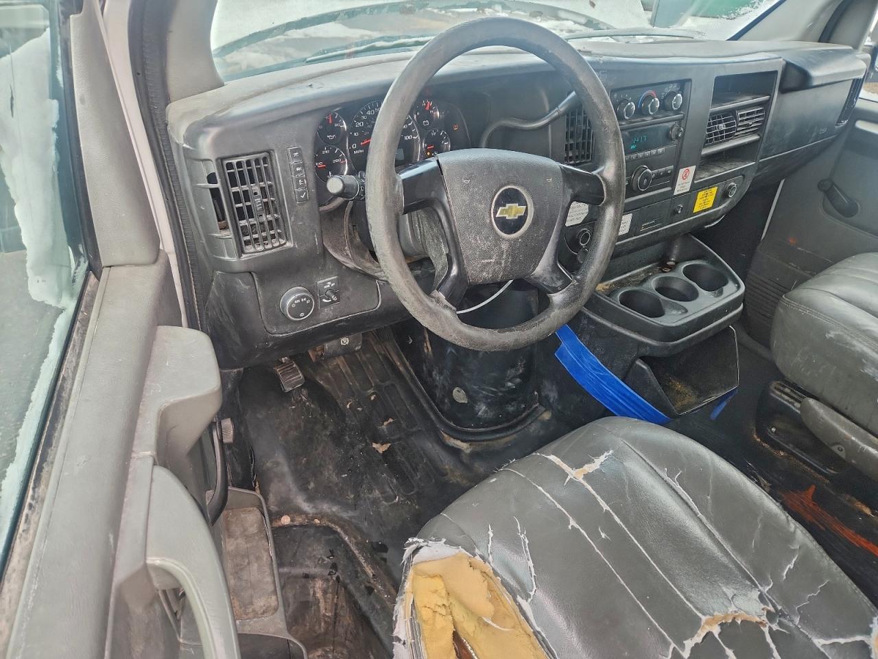2012 Chevrolet Express VIN 1GCSGAFX3C1143666 COPART salvage auction — Side, MN - CERTIFICATE OF TITLE, sold $1,400 on 2026-02-16 (photo 8)