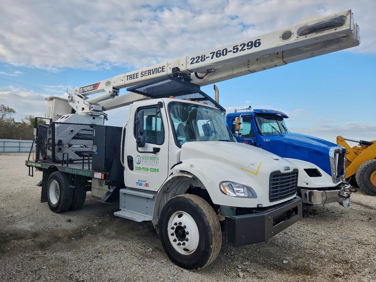 2022 VIN 1FVACWFD1NHNA9676 COPART salvage auction — All Over, St - Salvage Title, sold $36,750 on 2026-08-20 (photo 1)