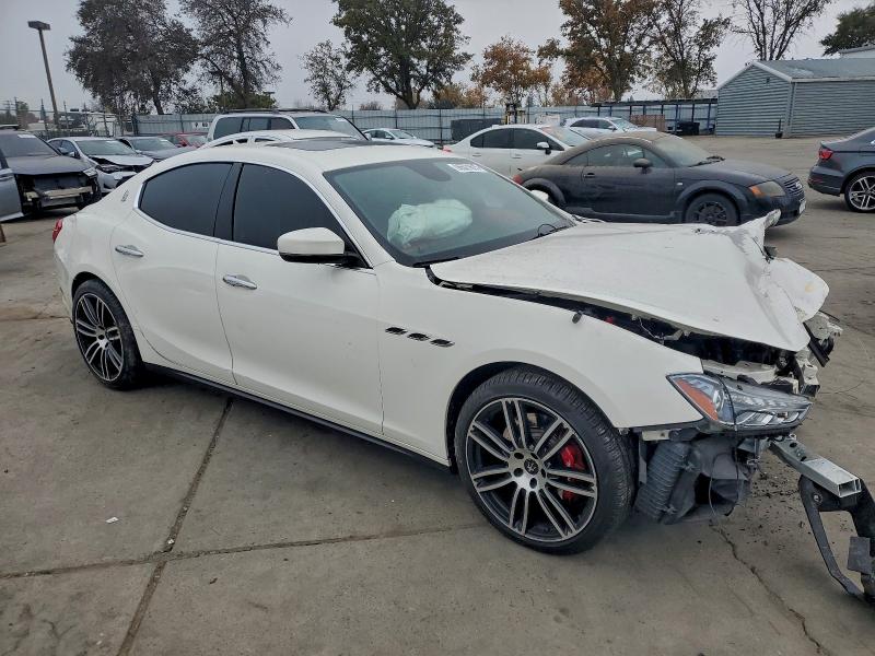 2019 Maserati Ghibli VIN ZAM57YSA5K1325032 COPART salvage auction — ROLLOVER, Ca - Salvage Certificate, sold $1,450 on 2026-07-13 (photo 4)