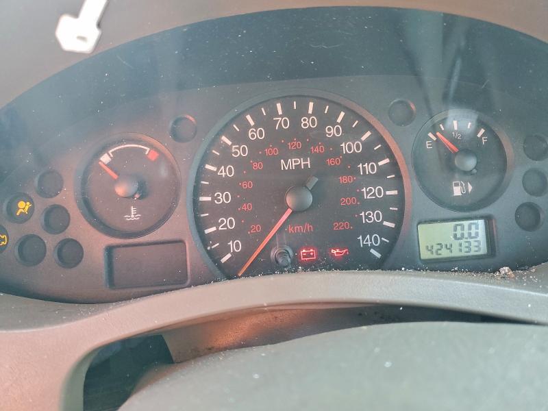 2005 Ford Focus VIN 1FAFP34N05W261524 COPART salvage auction — FRONT END, NC - SALVAGE CERTIFICATE OF TITLE, sold $150 on 2026-07-02 (photo 9)