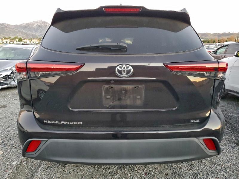 2021 Toyota Highlander VIN 5TDHZRAH0MS039109 COPART salvage auction — REAR END, Ca - Salvage Certificate, sold $20,400 on 2026-07-08 (photo 6)