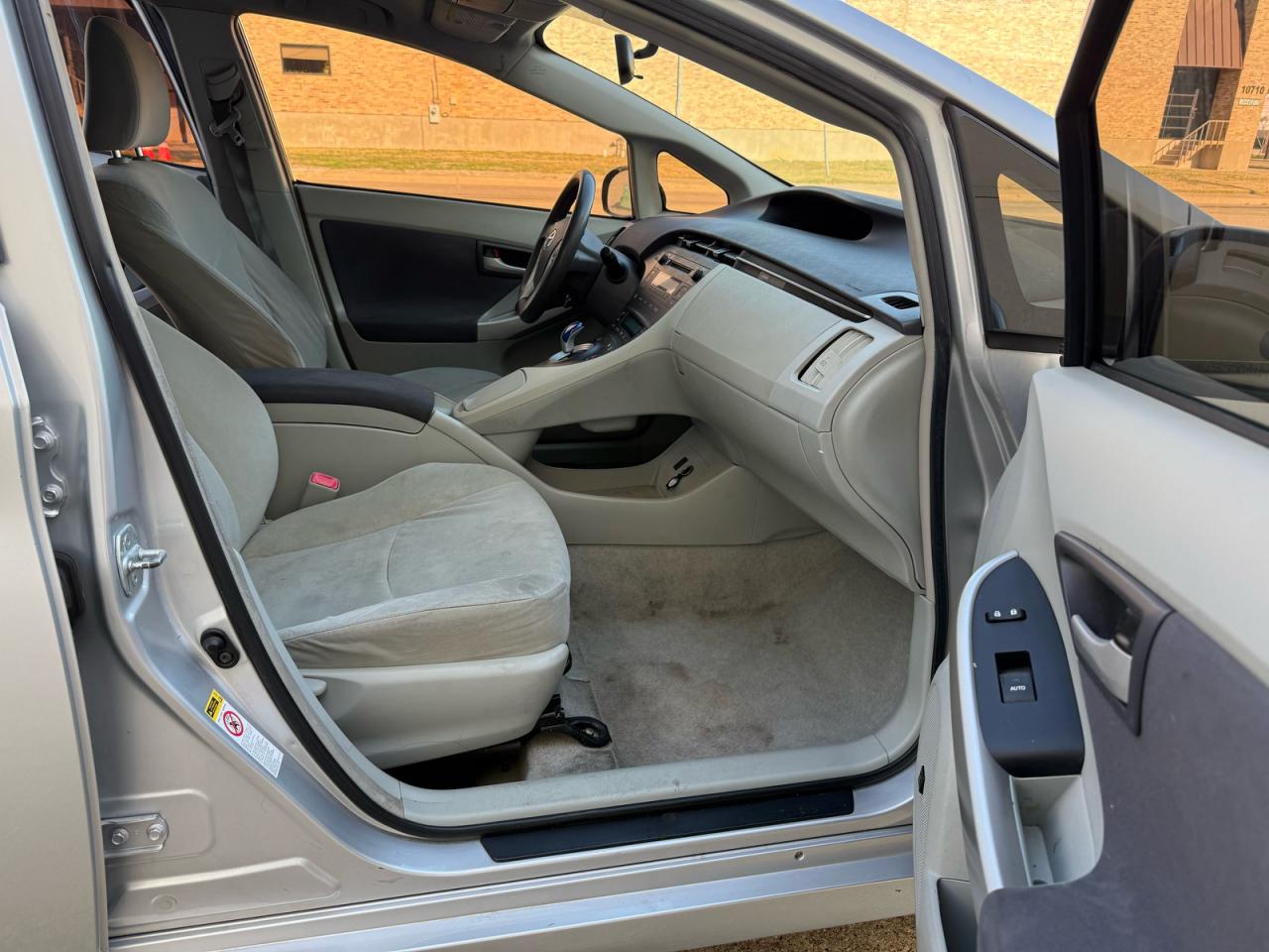 2010 Toyota Prius VIN JTDKN3DUXA0145492 COPART salvage auction — Minor Dent/Scratches, TX - CERTIFICATE OF TITLE (P), sold $4,850 on 2026-01-29 (photo 5)