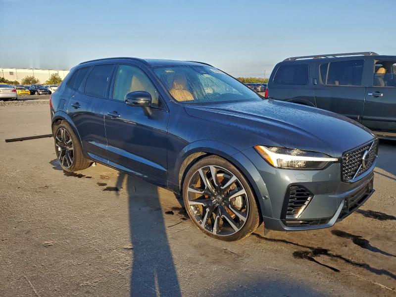 2024 Volvo Xc60 VIN YV4H60DM8R1914841 COPART salvage auction — MINOR DENT/SCRATCHES, Salvage Title, sold $19,300 on 2026-07-29 (photo 4)