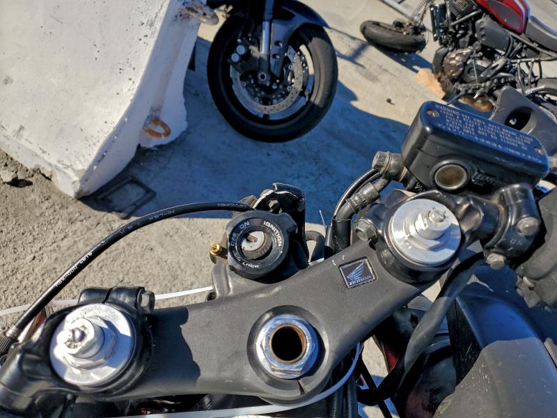 2001 Honda Cbr600 VIN JH2PC35081M208578 COPART salvage auction — ALL OVER, Ca - Salvage Certificate, sold $200 on 2026-07-08 (photo 7)