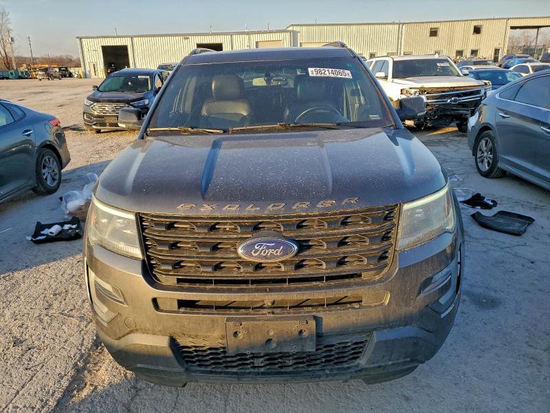 2017 Ford Explorer VIN 1FM5K8GT6HGB05946 COPART salvage auction — REAR END, Mo - Salvage Certificate Of Title, sold $100 on 2026-07-09 (photo 5)
