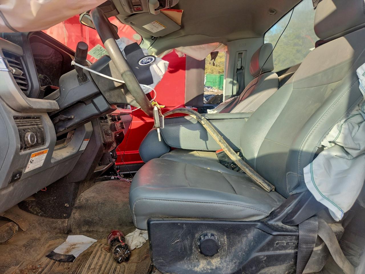 2024 Ford F-550 super duty VIN 1FDUF5HT9RDA06733 COPART salvage auction — Side, MS - CERTIFICATE OF TITLE, sold $16,700 on 2026-07-09 (photo 7)