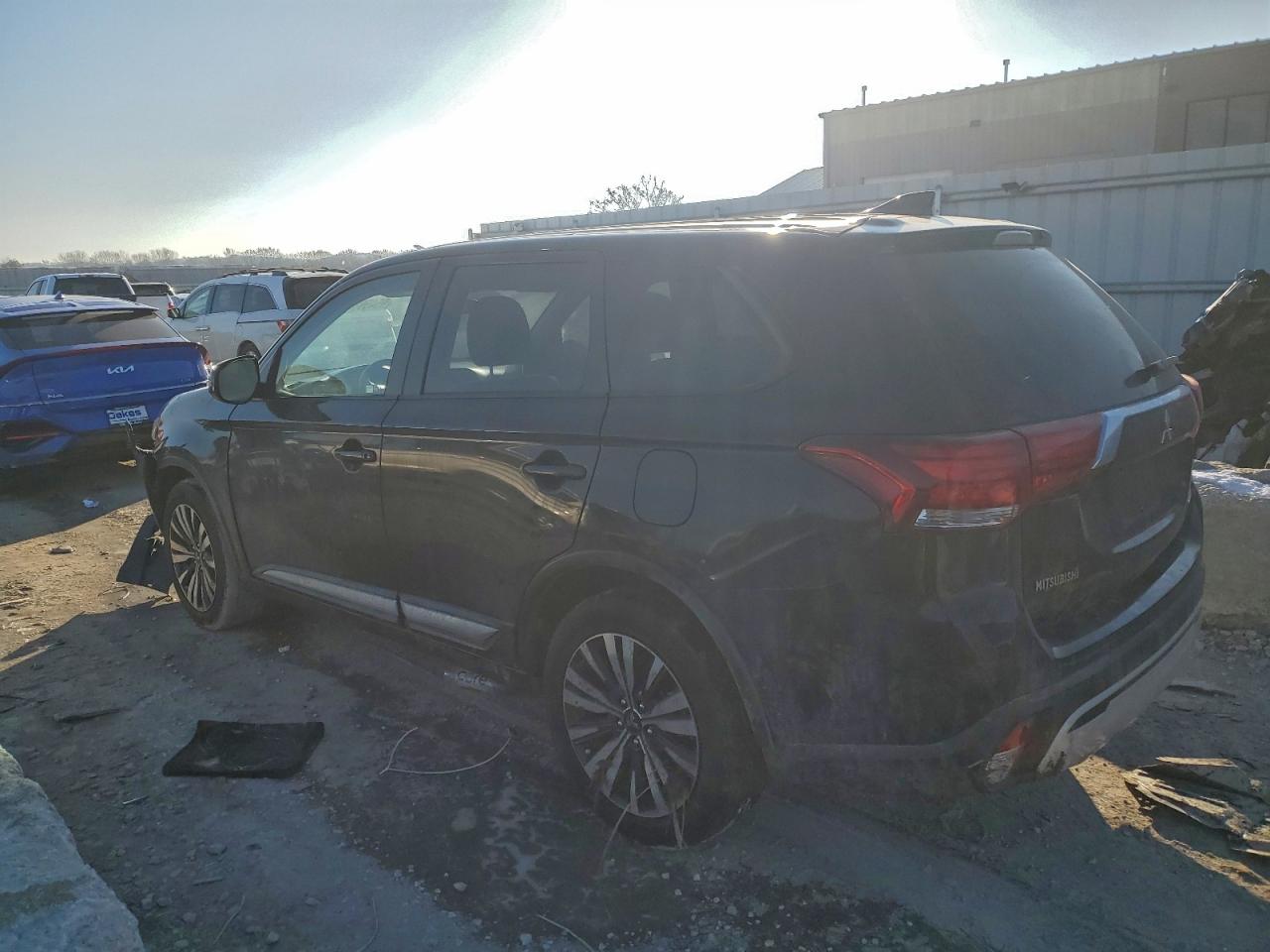 2019 Mitsubishi Outlander VIN JA4AZ3A36KZ044663 COPART salvage auction — Front End, MO - SALVAGE CERTIFICATE OF TITLE, sold $2,100 on 2026-07-07 (photo 2)