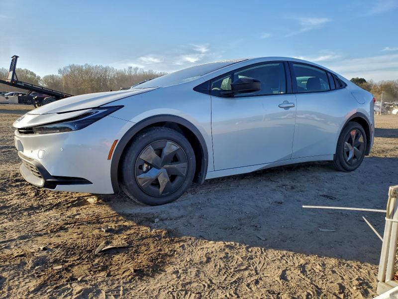 2026 Toyota Prius VIN JTDACAAU9T3068108 COPART salvage auction — FRONT END, Id - Salvage Certificate Of Title, sold $16,600 on 2026-07-06 (photo 1)