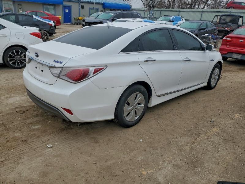 2015 Hyundai Sonata VIN KMHEC4A44FA128777 COPART salvage auction — FRONT END, Ks - Cert Of Title-Salvage, sold $450 on 2026-07-14 (photo 3)