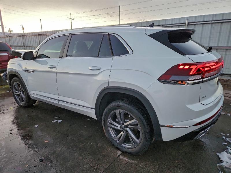 2024 Volkswagen Atlas cross sport VIN 1V2AE2CA5RC262127 COPART salvage auction — FRONT END, Co - Public - Salvage Title, sold $7,200 on 2026-08-03 (photo 2)