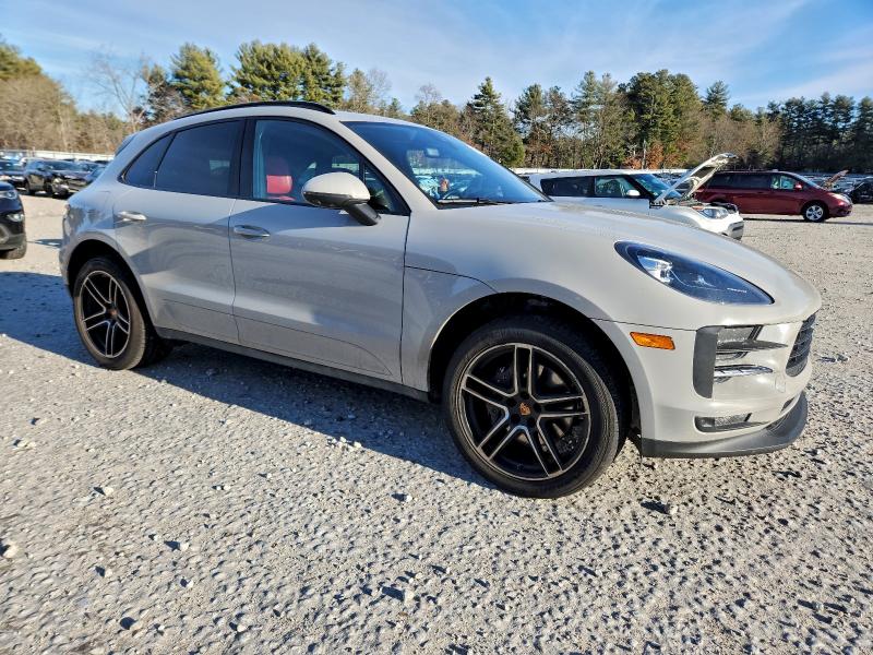 2021 Porsche Macan VIN WP1AA2A59MLB14217 COPART salvage auction — SIDE, Other, sold $100 on 2026-08-13 (photo 4)